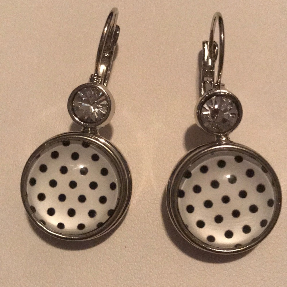 Set of snap earrings including snaps